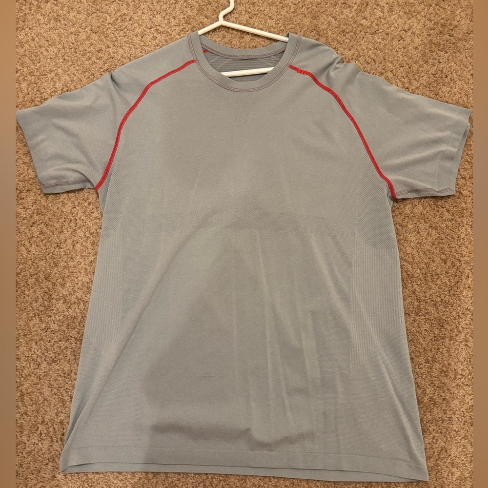 Lululemon Athletica Gray and Red Short Sleeve Tee